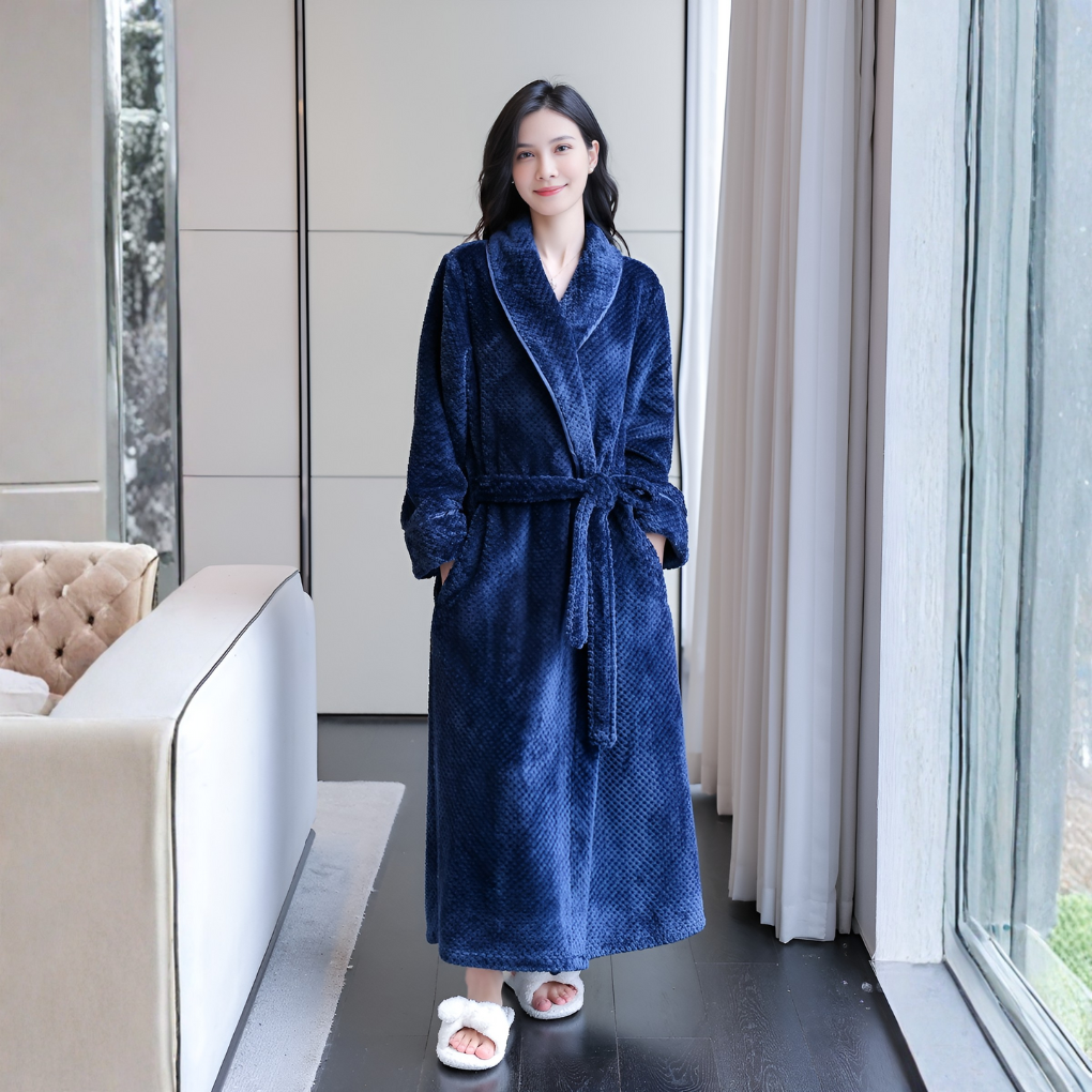 Women's Plush Hooded Robe – Cozy Fleece Bathrobe