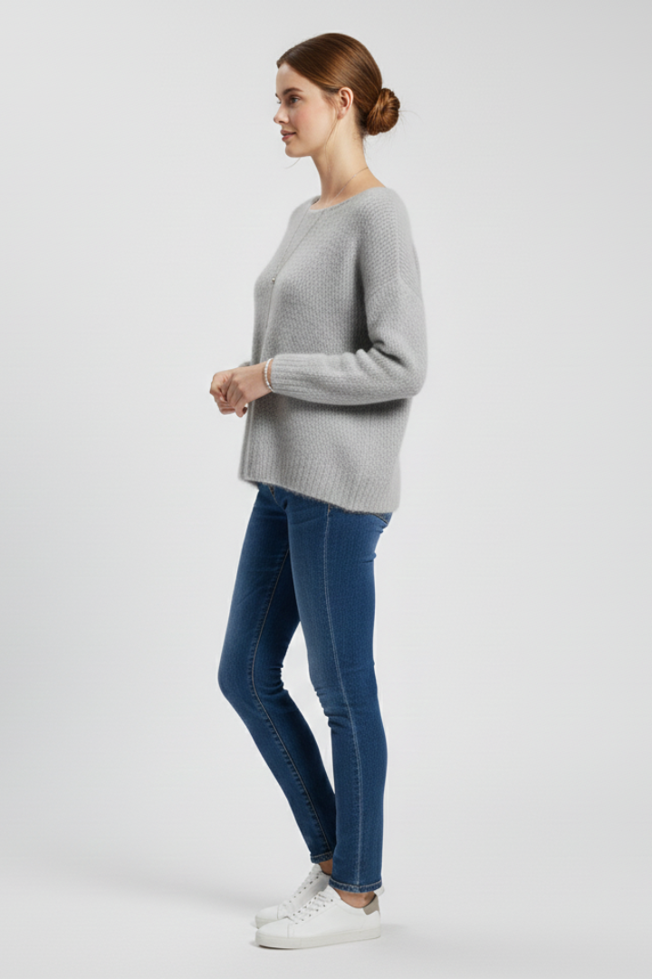 Women's brushed knit sweater – texture detail