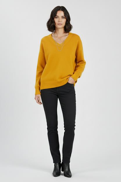 Lightweight v-neck sweater – full view