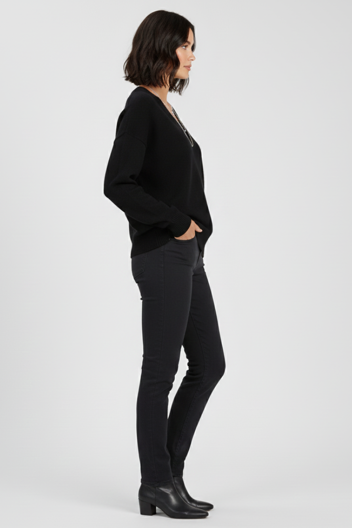 Women's lightweight knit pullover – side view