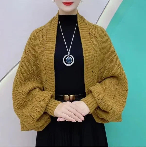 Women's knitted cardigan – side view