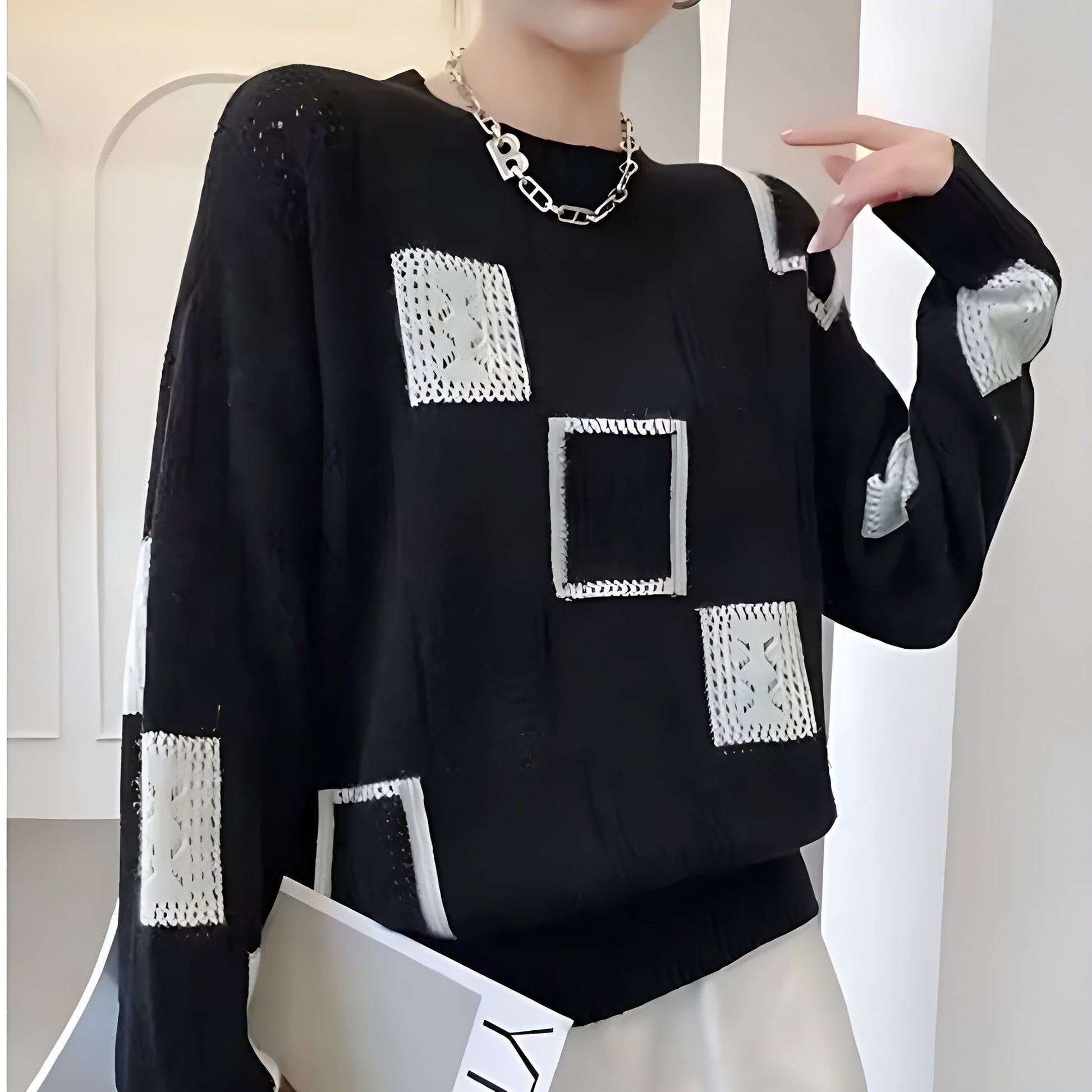Women's statement sweater – side view