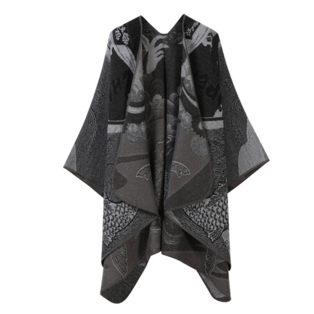 Knit poncho – full drape view