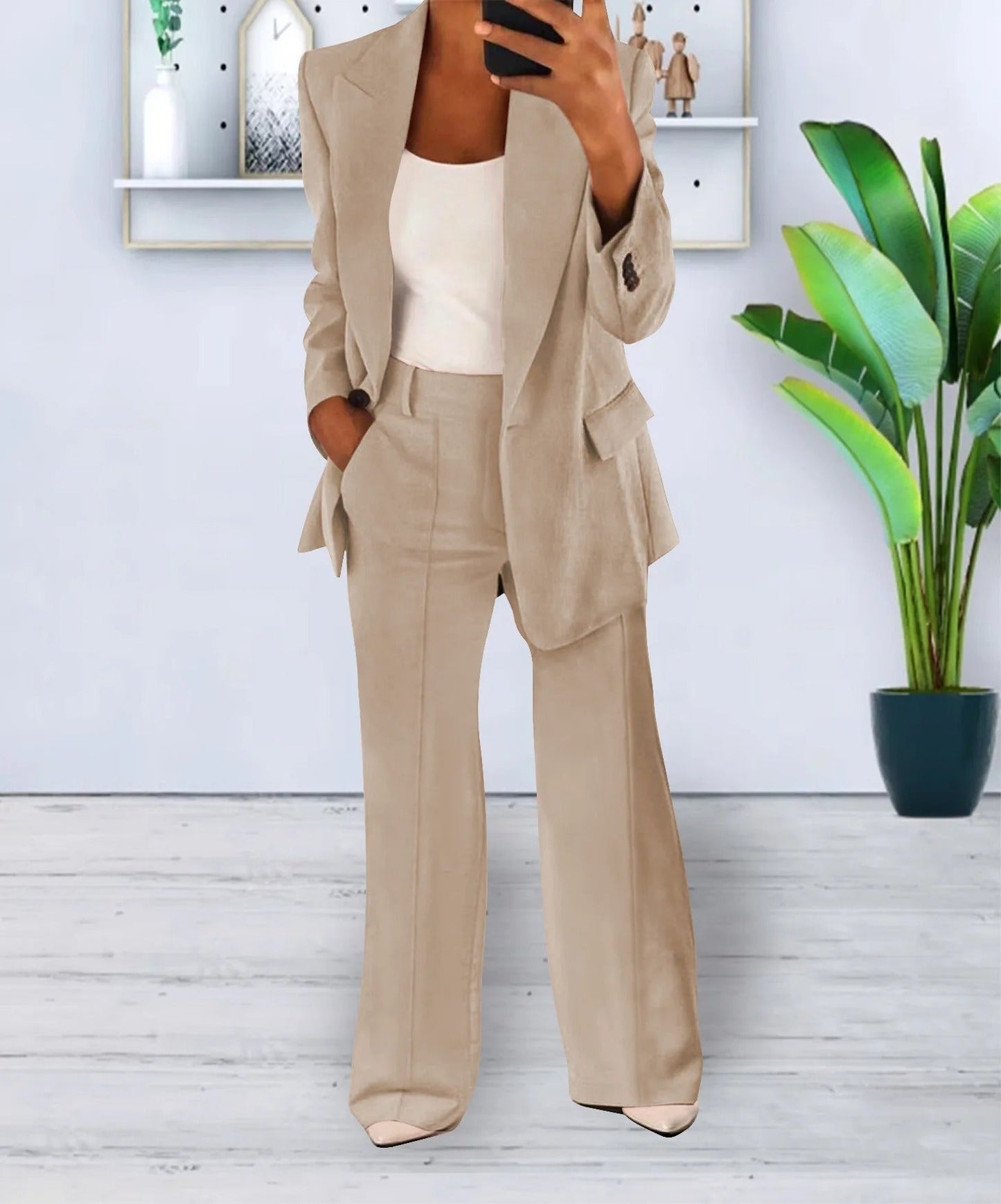 Women's Two-Piece Suit Set – Chic Blazer and Trousers