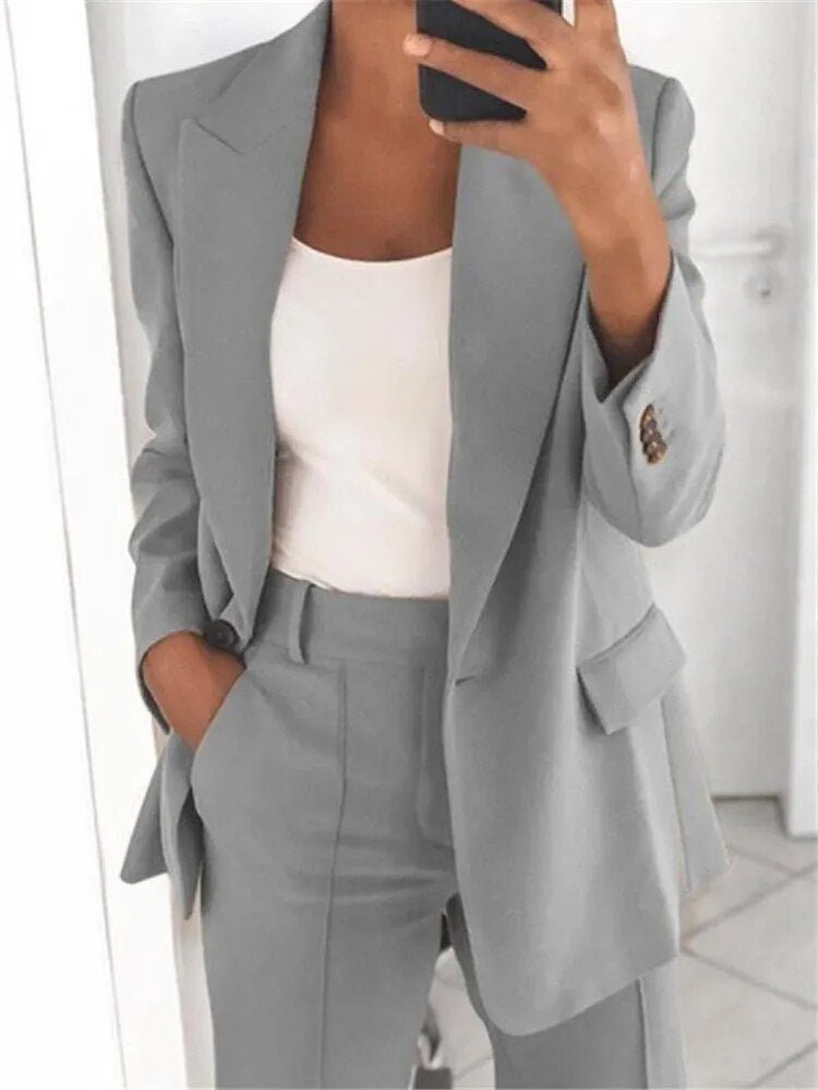 Women's Two-Piece Suit Set – Chic Blazer and Trousers