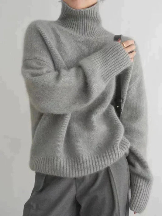 Cashmere turtleneck – ribbed cuff detail