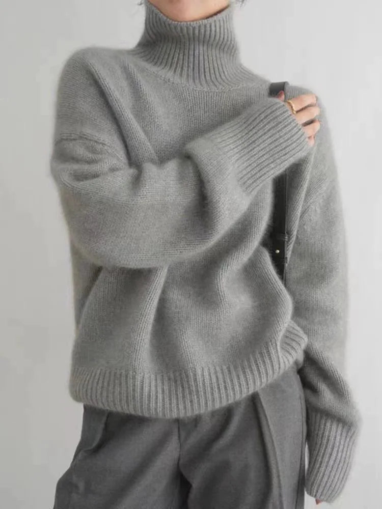 Women's chunky sweater – side view