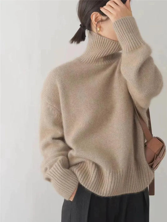 Women's soft oversized sweater – chunky knit front view